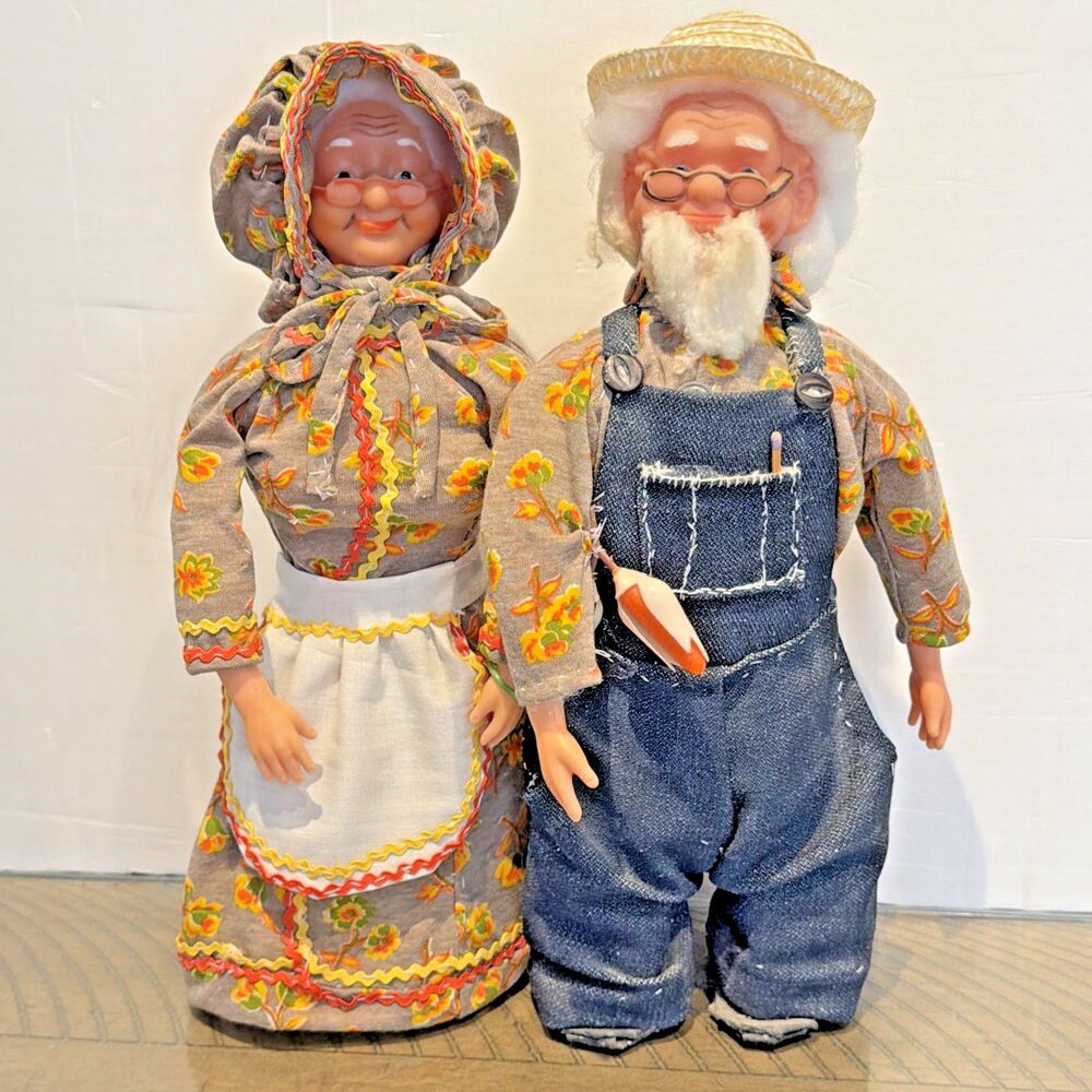 Vtg Farmer And Wife set Dolls home decor fall Halloween Thanksgiving MCM cottage